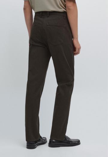 Узкие джинсы