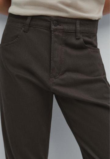 Узкие джинсы