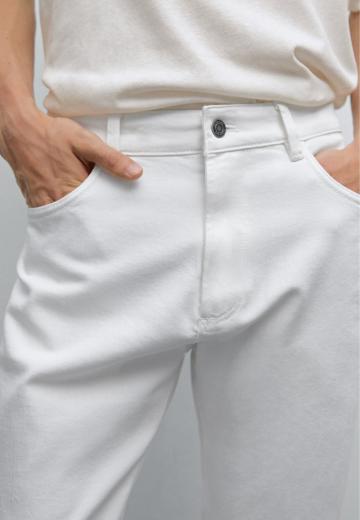 Узкие джинсы