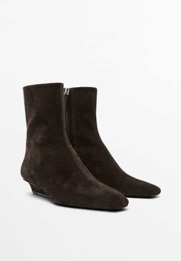 Сапожки на танкетке