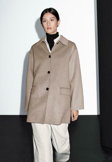 Короткое пальто