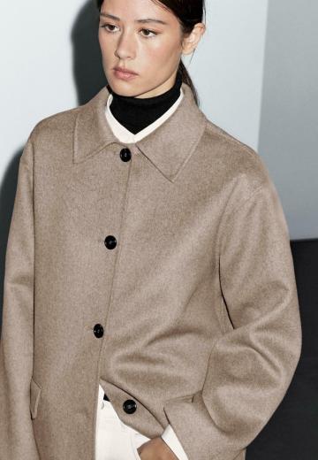 Короткое пальто