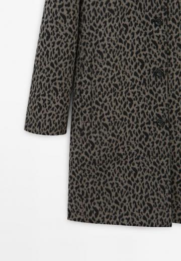 Короткое пальто