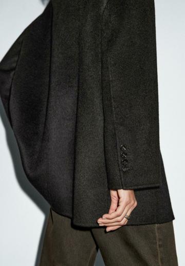 Короткое пальто