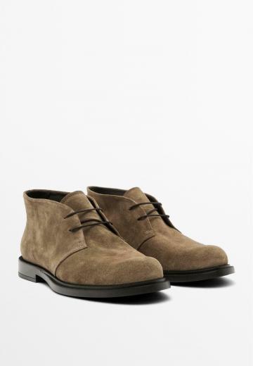 Ботинки на шнуровке