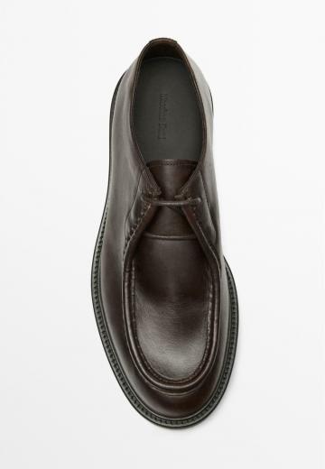 Ботинки на шнуровке