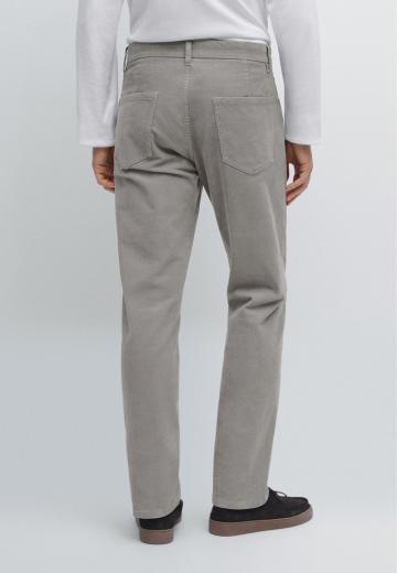 Узкие джинсы