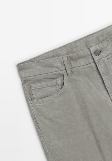 Узкие джинсы