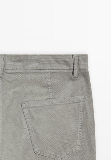 Узкие джинсы