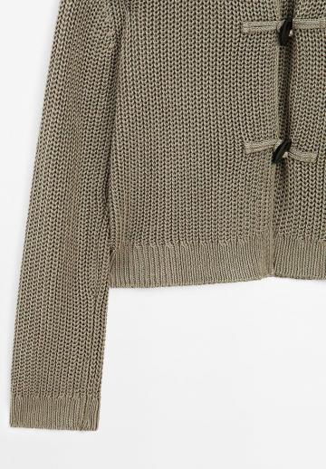 Вязаная кофта