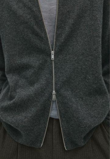 Вязаная кофта