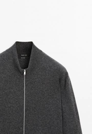 Вязаная кофта