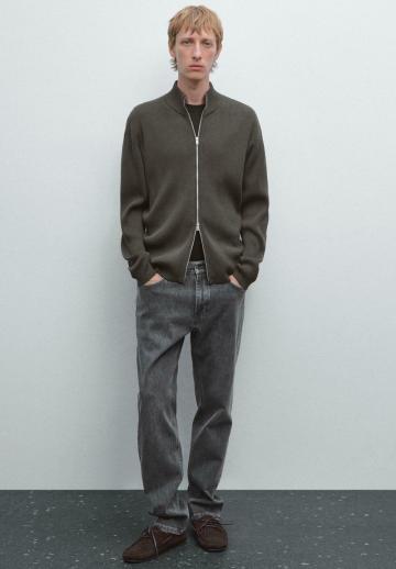 Вязаная кофта