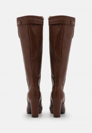 Сапоги на платформе