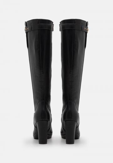 Сапоги на платформе