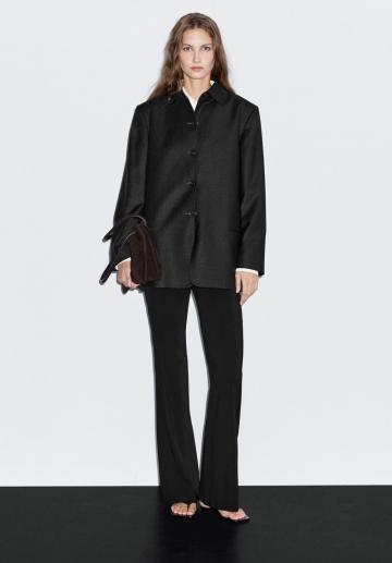 Короткое пальто