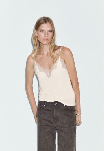 Топ на бретельках