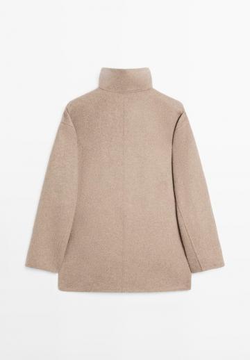 Короткое пальто