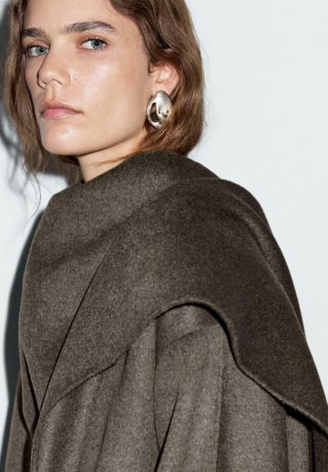 Короткое пальто