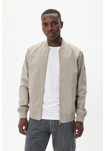 Куртка бомбер