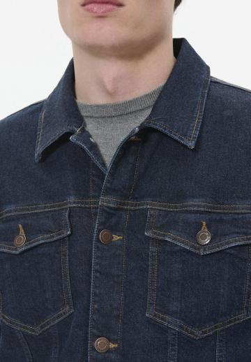 Джинсовая куртка