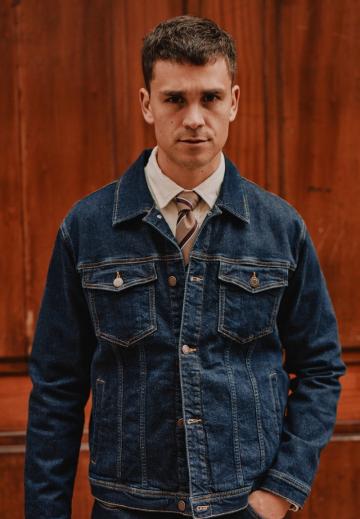 Джинсовая куртка