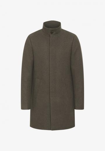 Короткое пальто