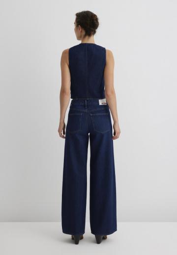 Клешеные джинсы