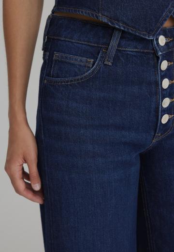 Клешеные джинсы