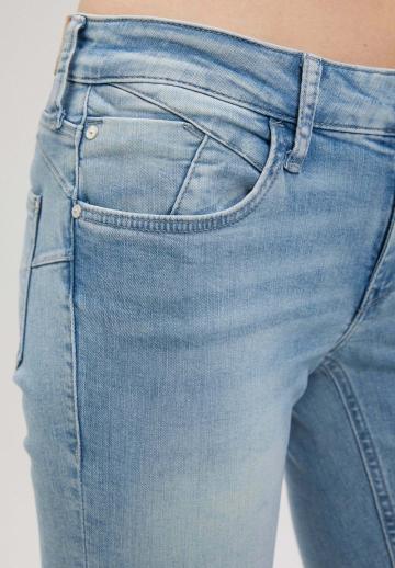 Клешеные брюки