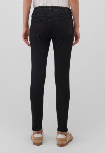 Короткие джинсы