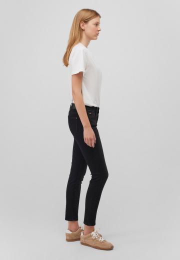 Короткие джинсы