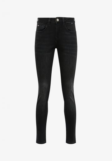 Короткие джинсы