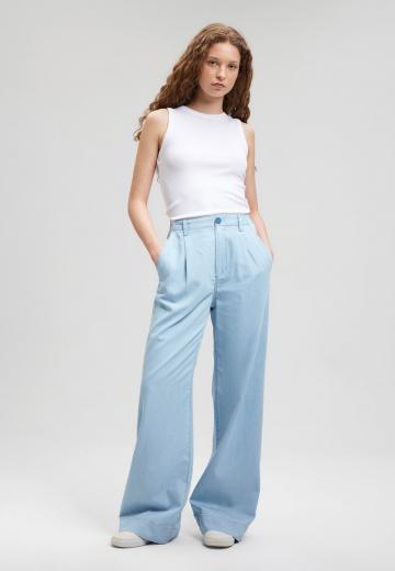 Свободные джинсы