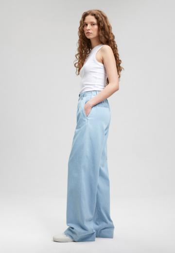 Свободные джинсы