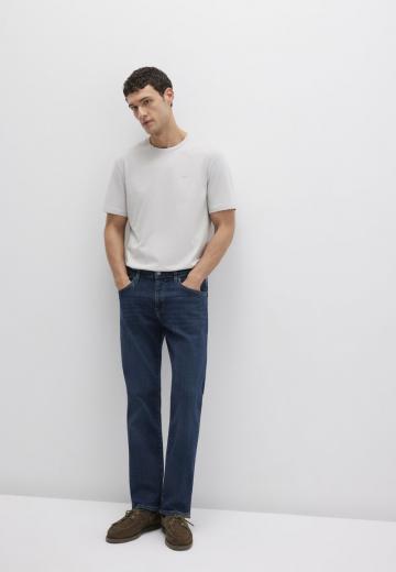 Прямые джинсы