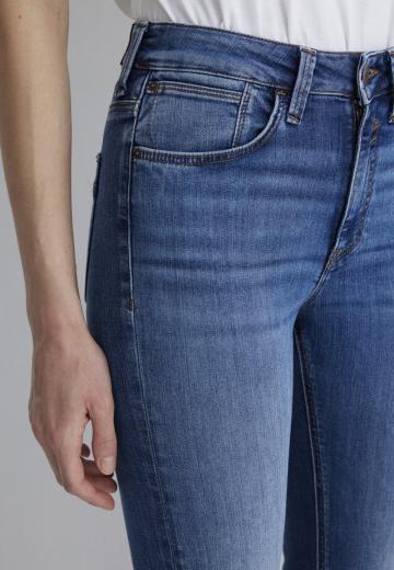 Клешеные брюки