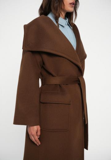 Шерстяное пальто