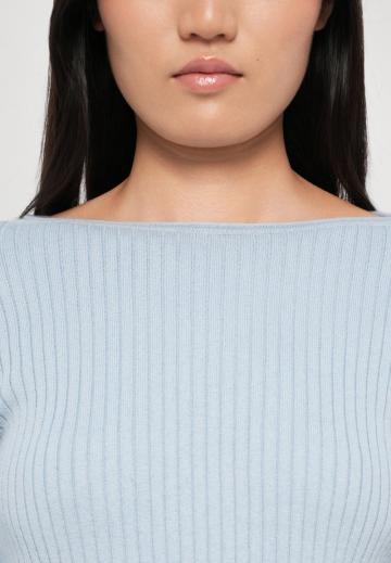 Длинный пуловер