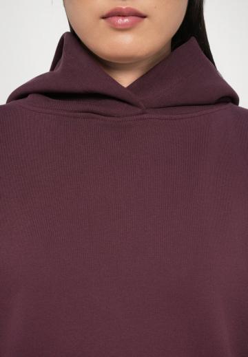 Пуловер с капюшоном