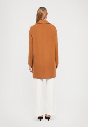 Шерстяное пальто