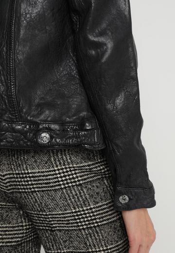 Кожаная куртка