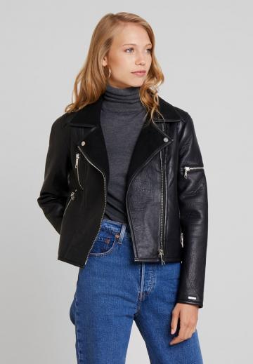 Кожаная куртка