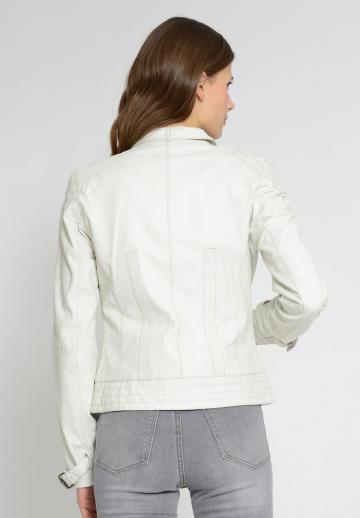 Короткая куртка