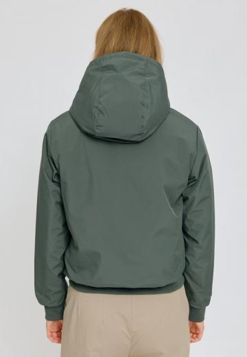 Зимняя куртка