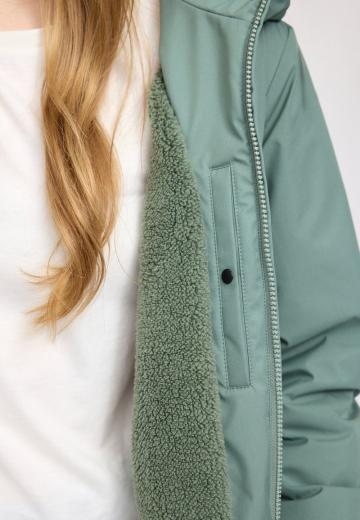 Зимняя куртка