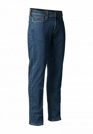 Узкие джинсы