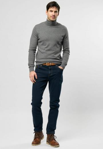 Узкие джинсы