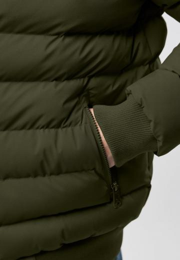 Зимняя куртка