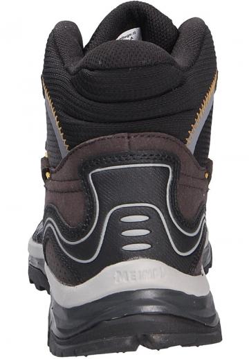 Походные ботинки